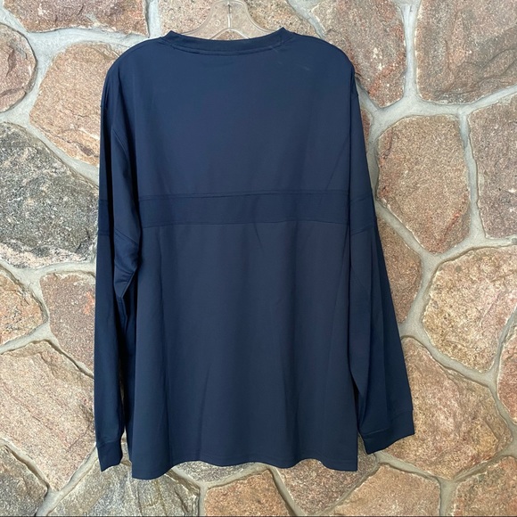 Mens new condition long sleeved athletic shirt - Picture 2 of 5